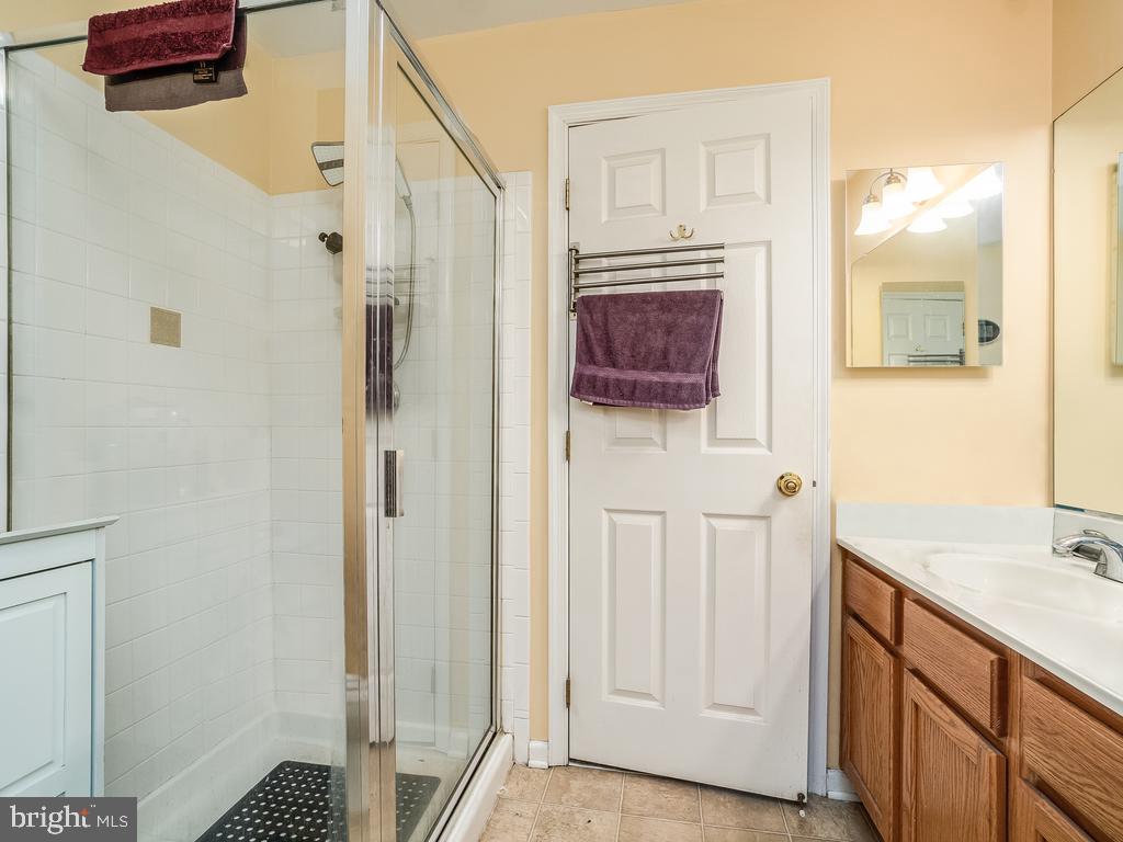 AMBER SPRING - Residential Lease