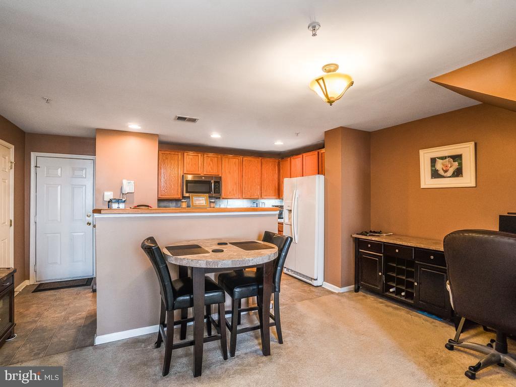 AMBER SPRING - Residential Lease