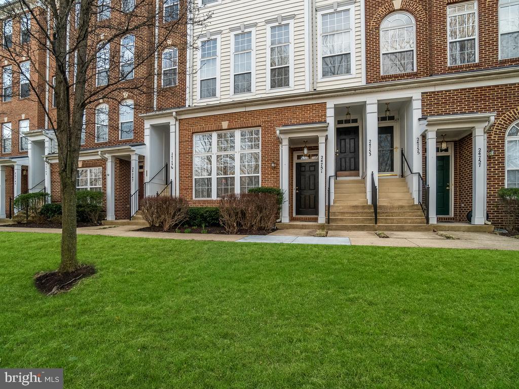 AMBER SPRING - Residential Lease