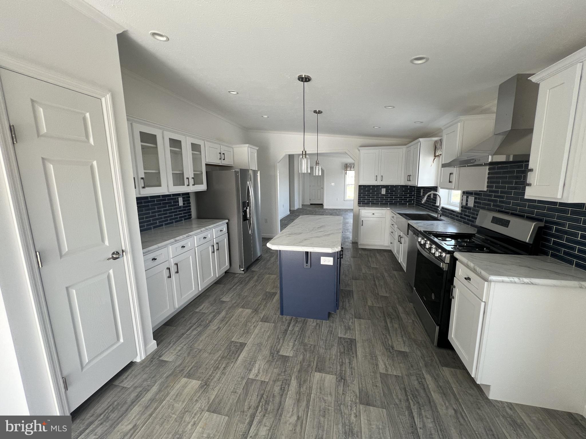 2002 MAIN STREET W 63