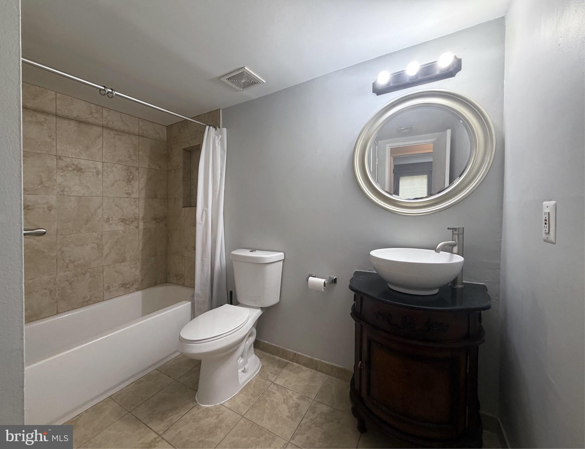 10237 PRINCE PLACE 25-105