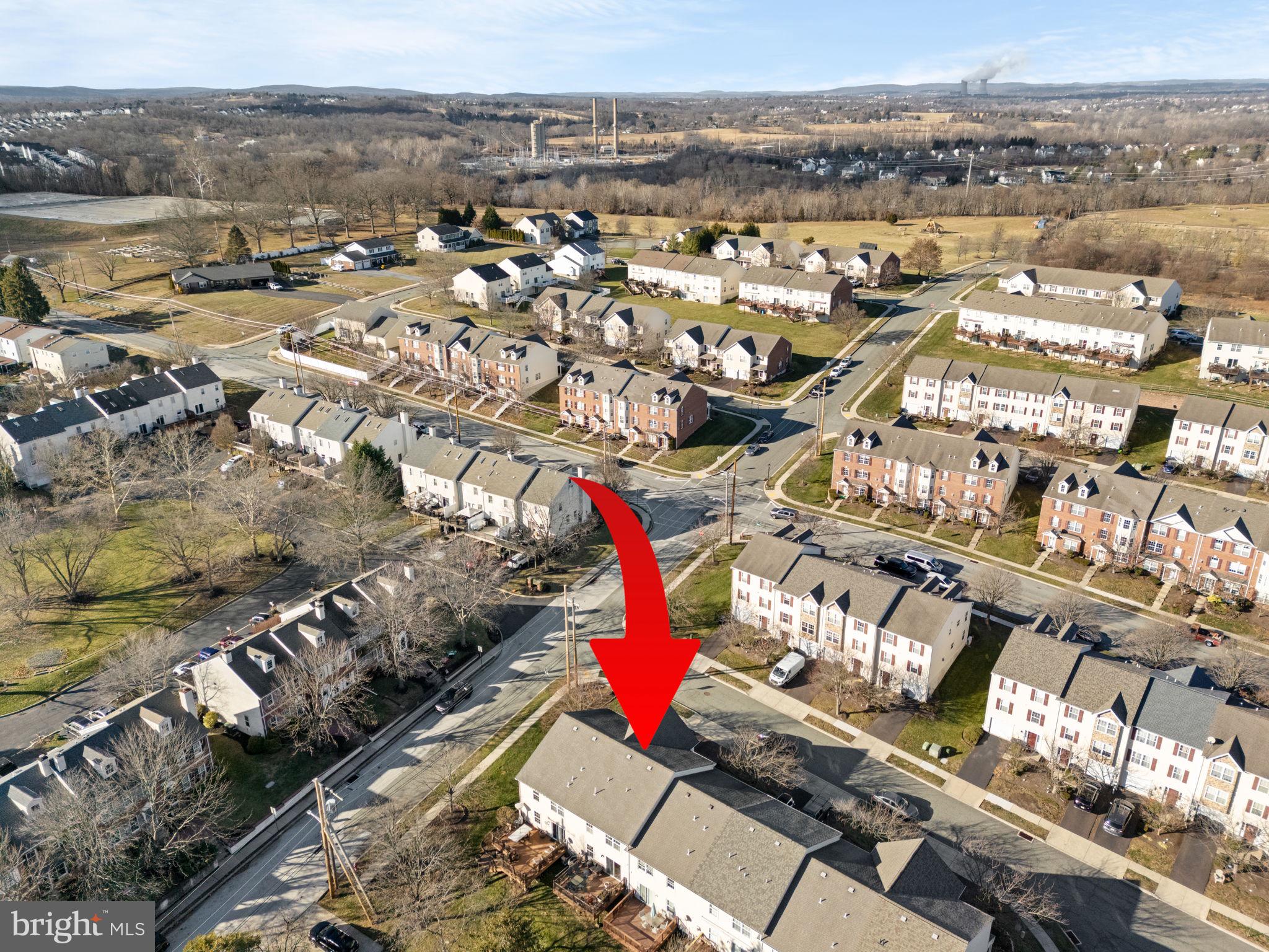 COURT AT THE LEDGES - Residential