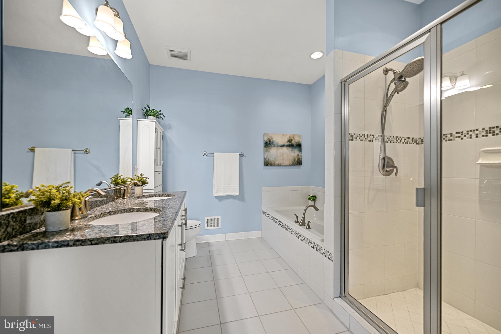 MARINA LANDING - Residential