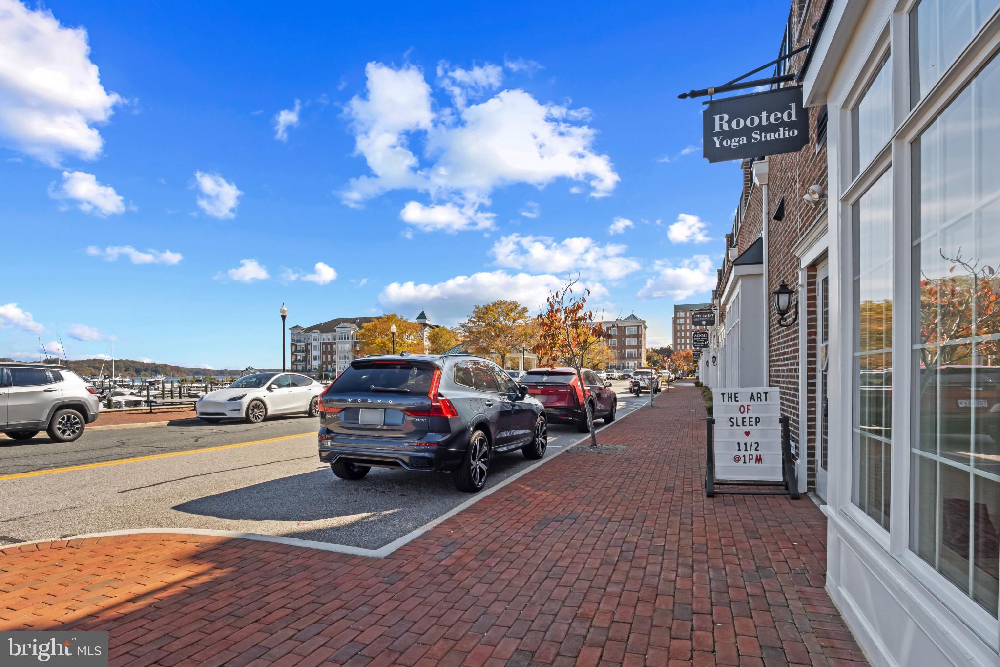 MARINA LANDING - Residential