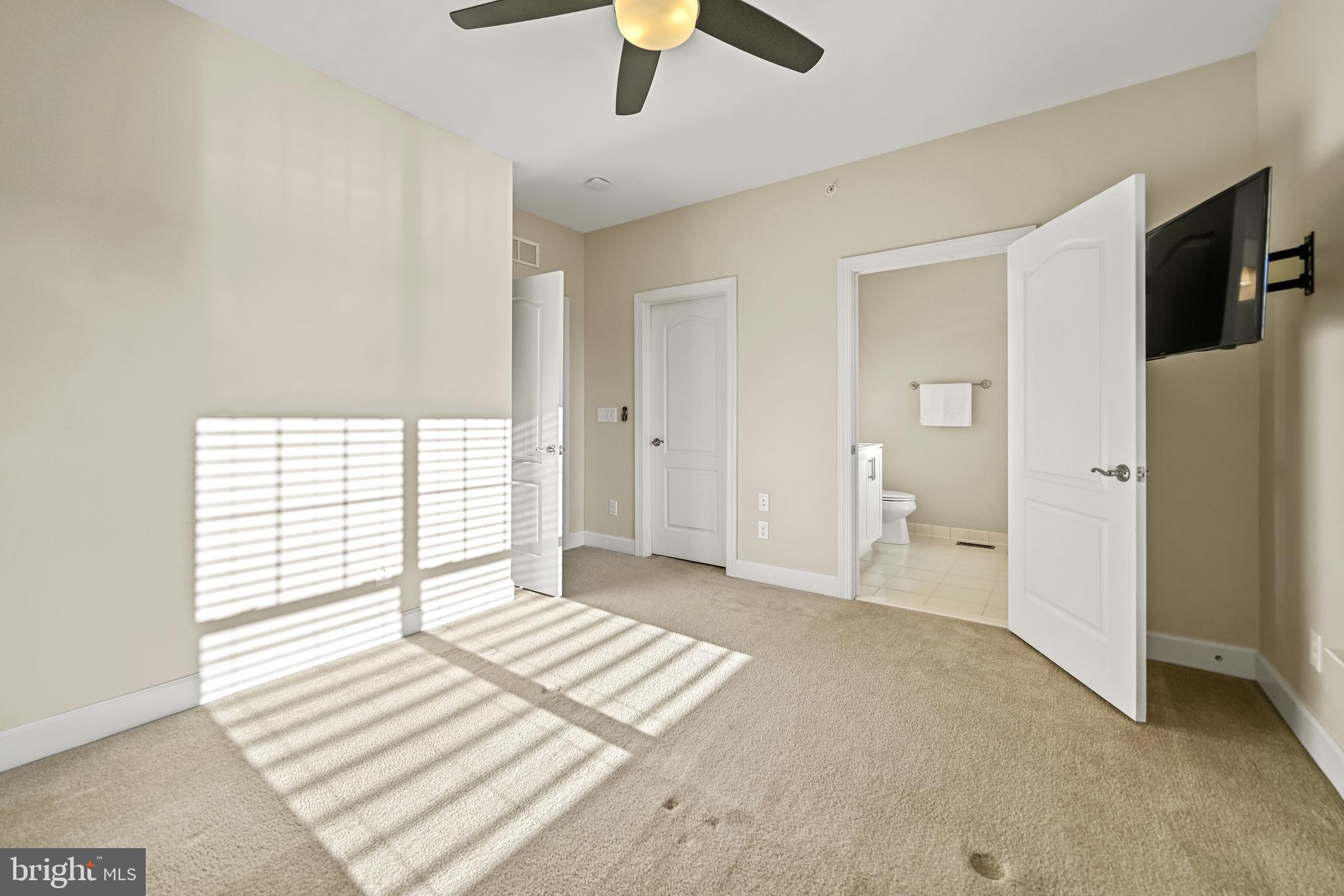 MARINA LANDING - Residential