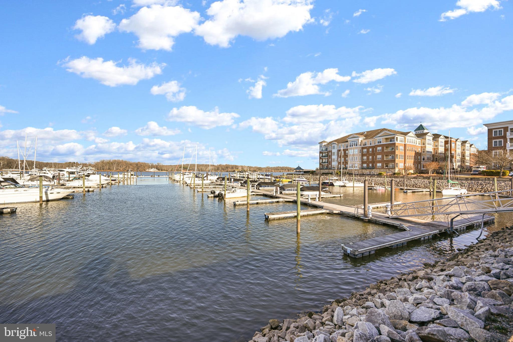 MARINA LANDING - Residential