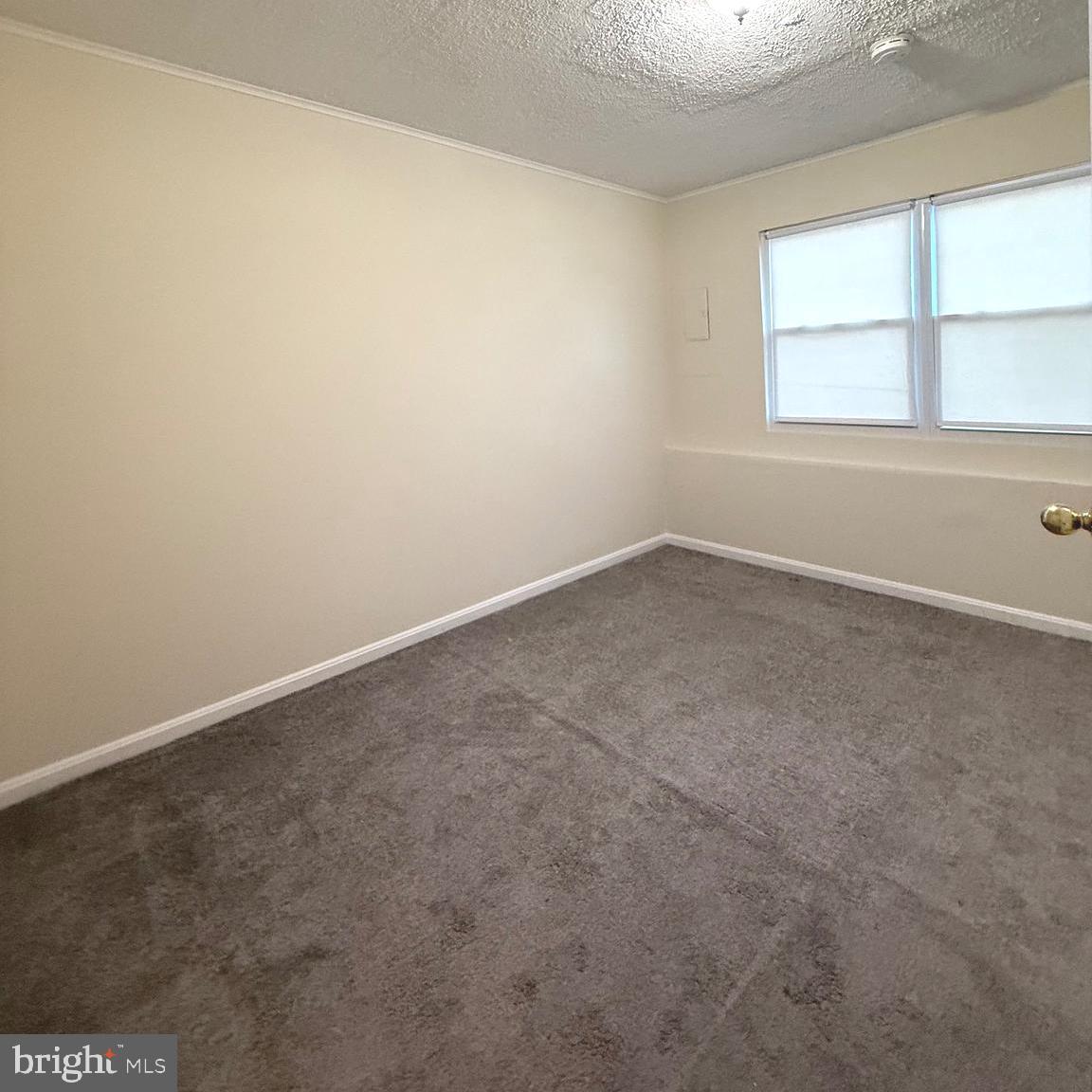 RIVERSIDE RUN IND HEAD - Residential