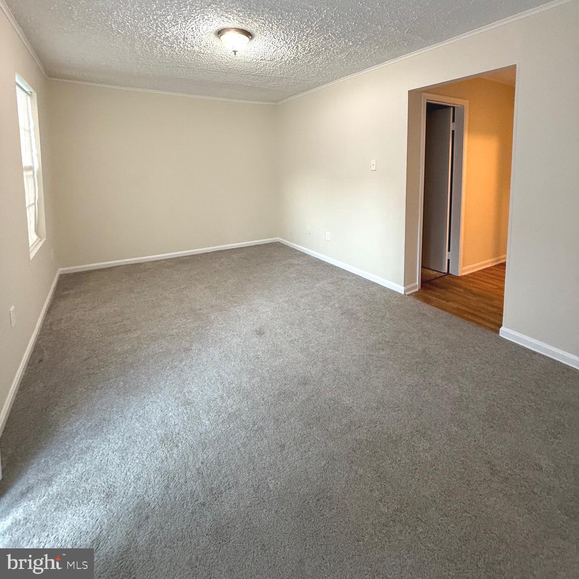 RIVERSIDE RUN IND HEAD - Residential