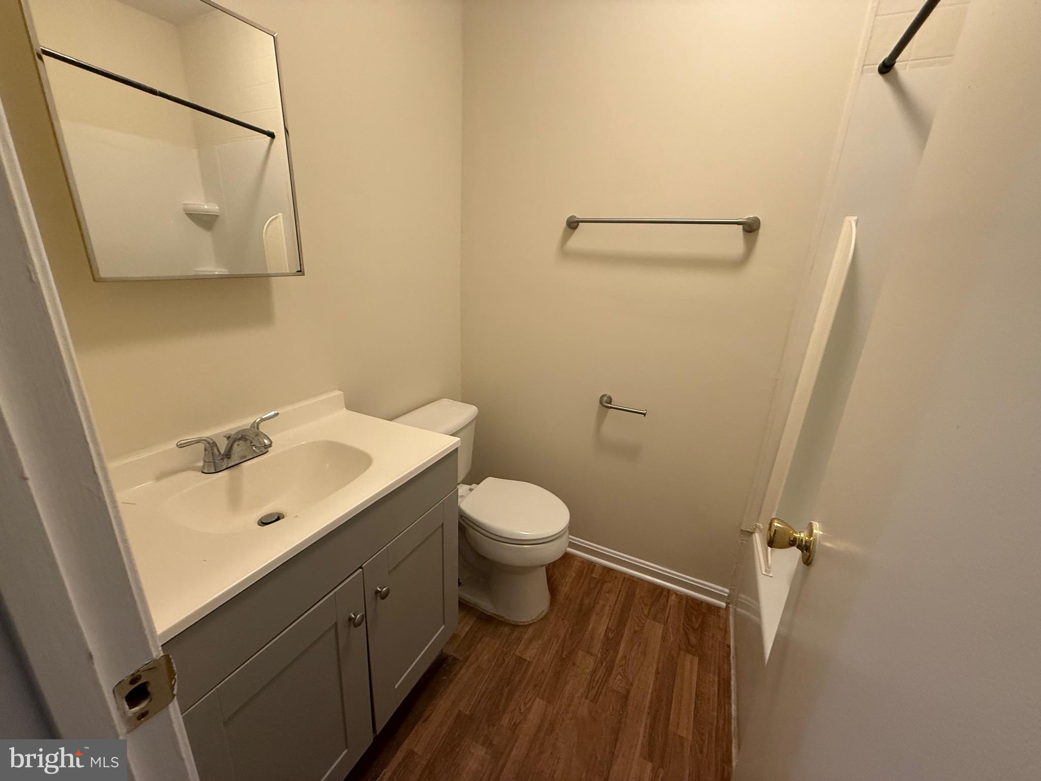 RIVERSIDE RUN IND HEAD - Residential