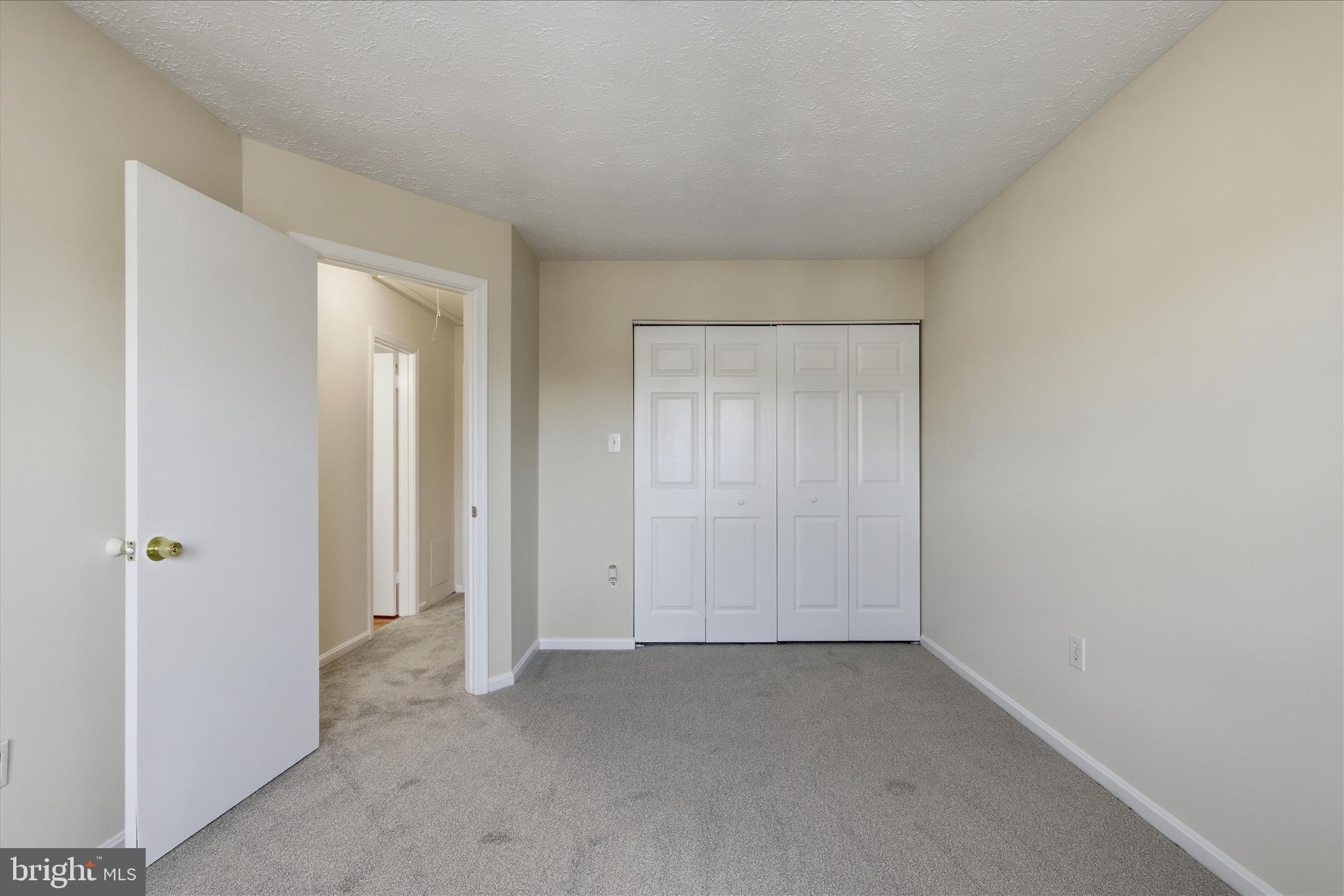 RIVERSIDE RUN IND HEAD - Residential