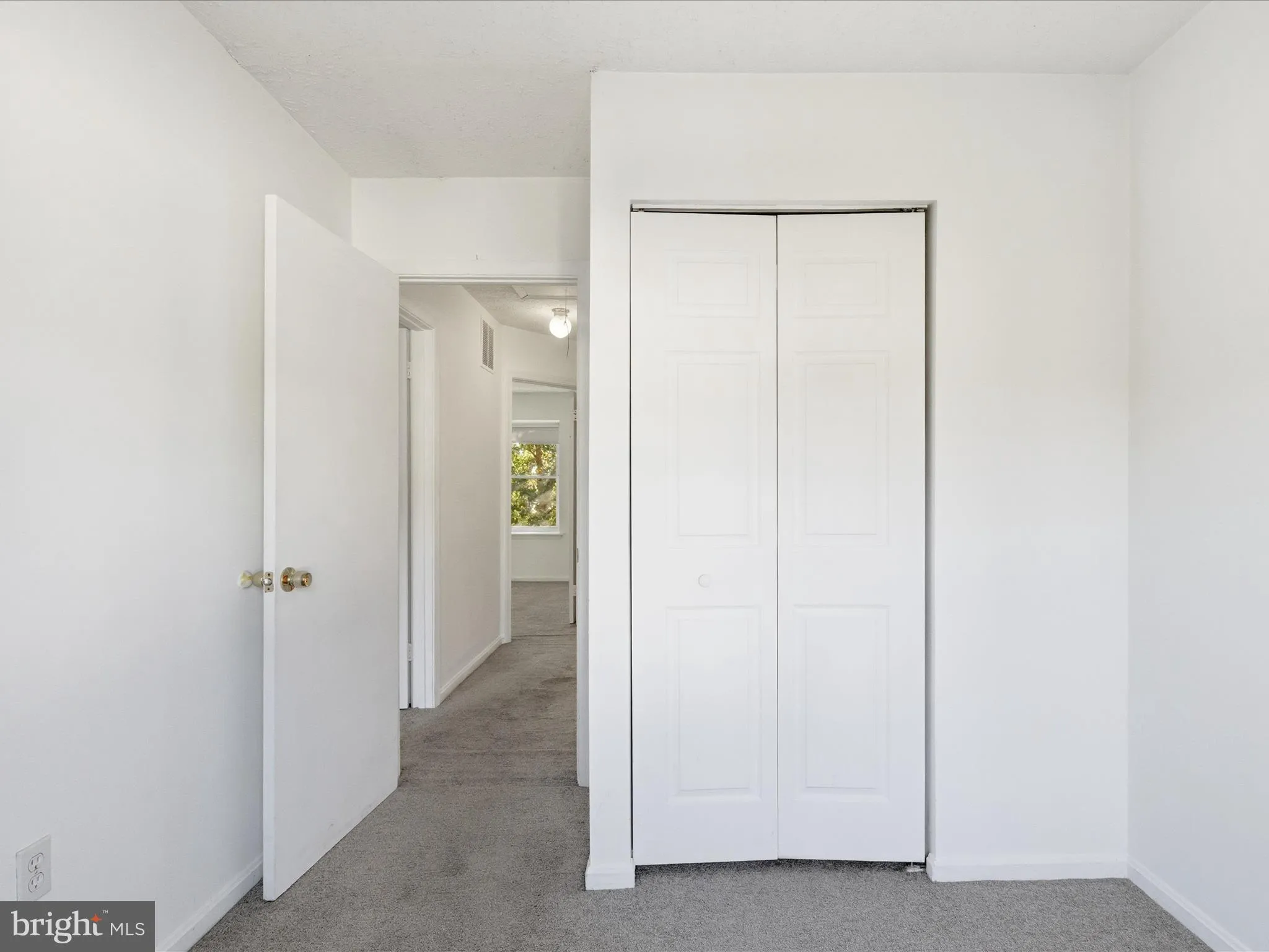 Indian Head, Maryland 20640, United States, 4 Bedrooms Bedrooms, ,3 BathroomsBathrooms,Residential,Active,254974