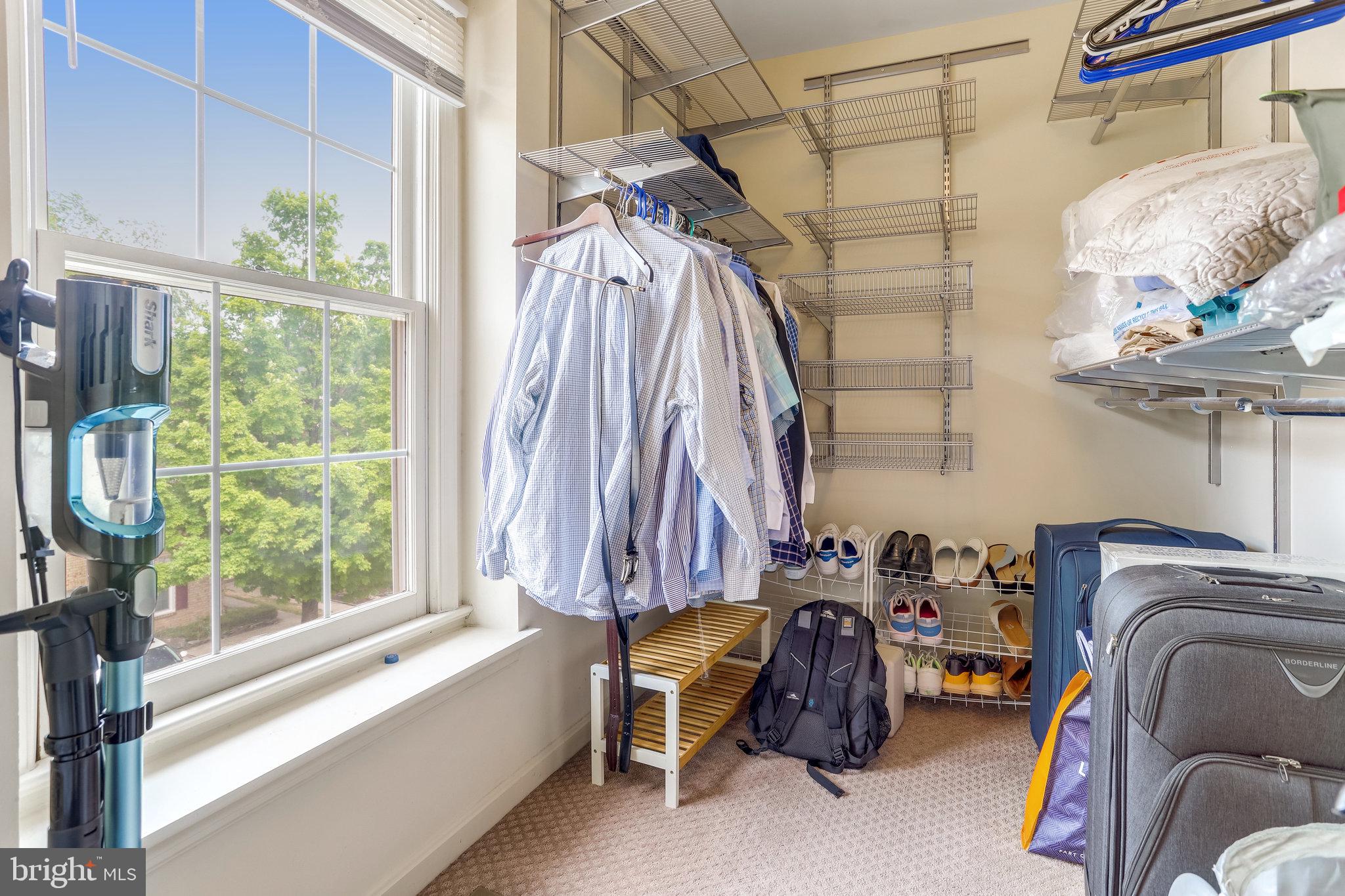 KINGSTOWNE - Residential Lease