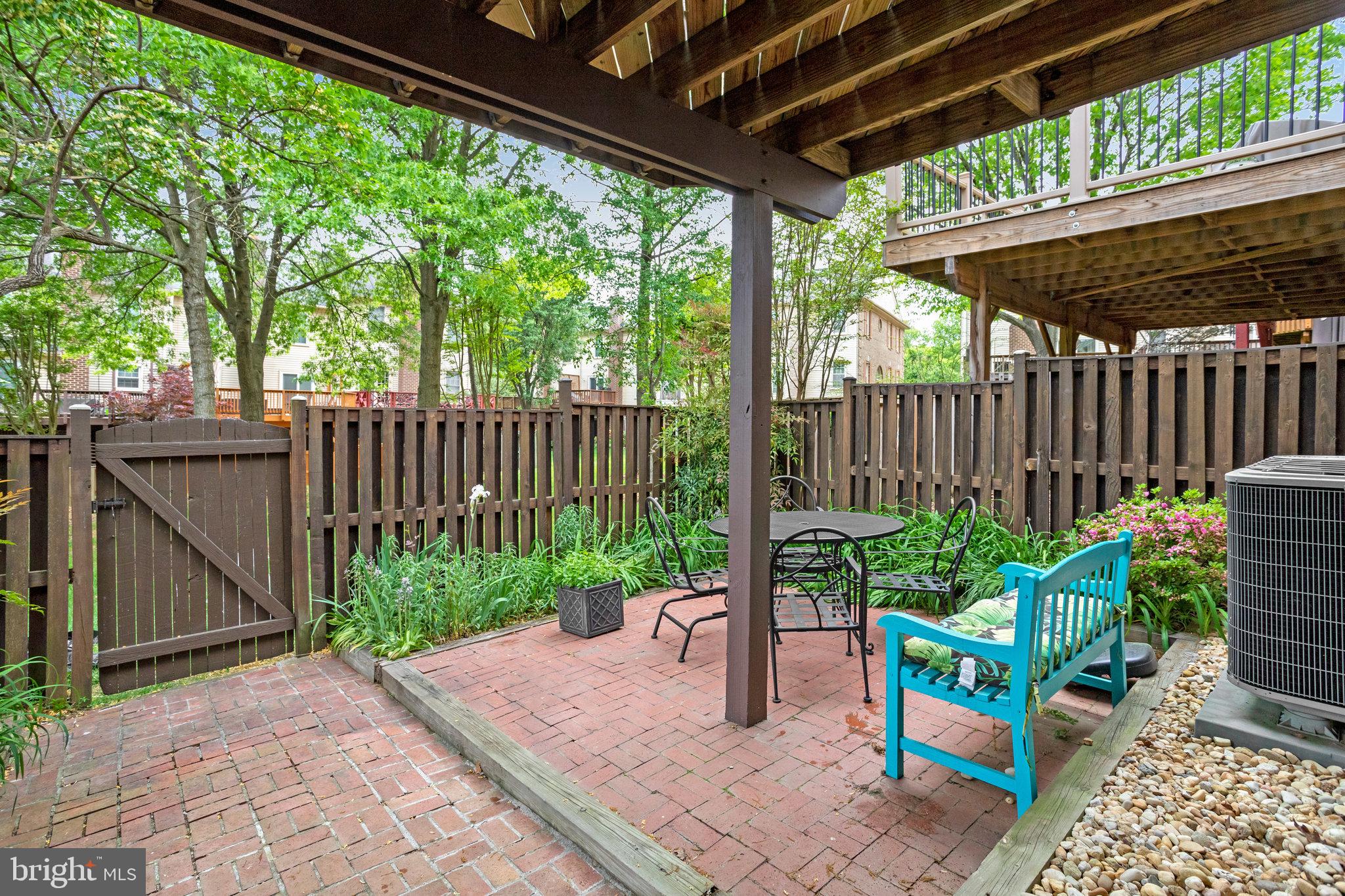 KINGSTOWNE - Residential Lease