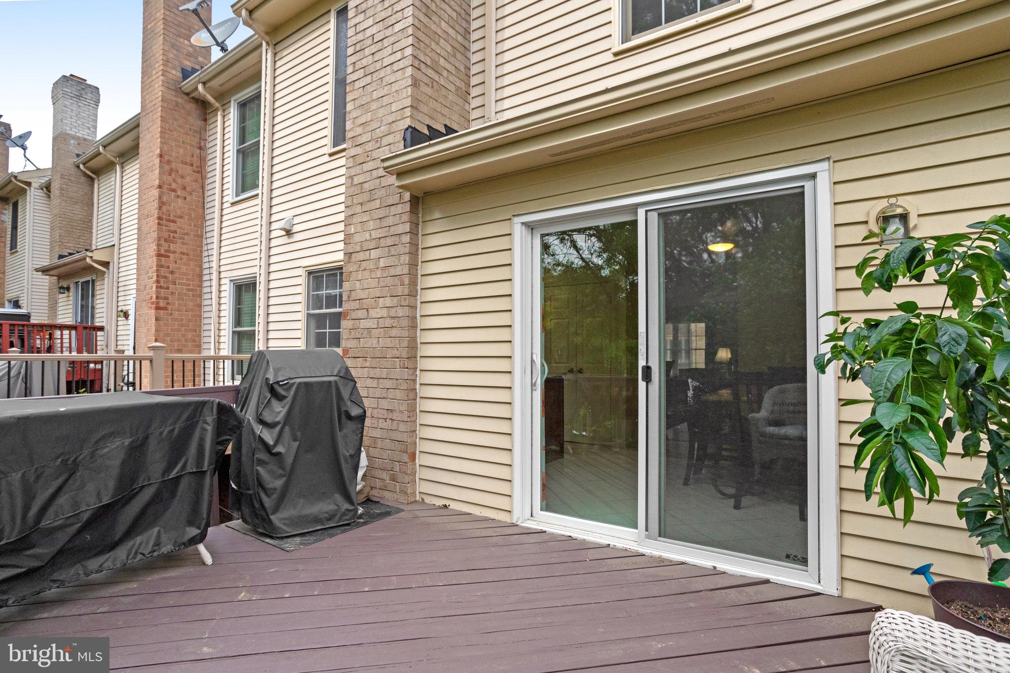 KINGSTOWNE - Residential Lease