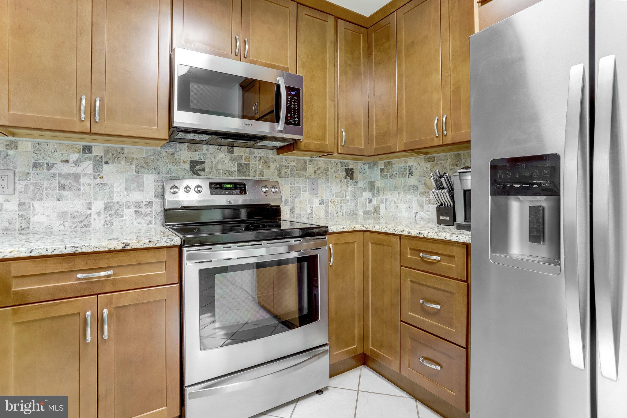 KINGSTOWNE - Residential Lease