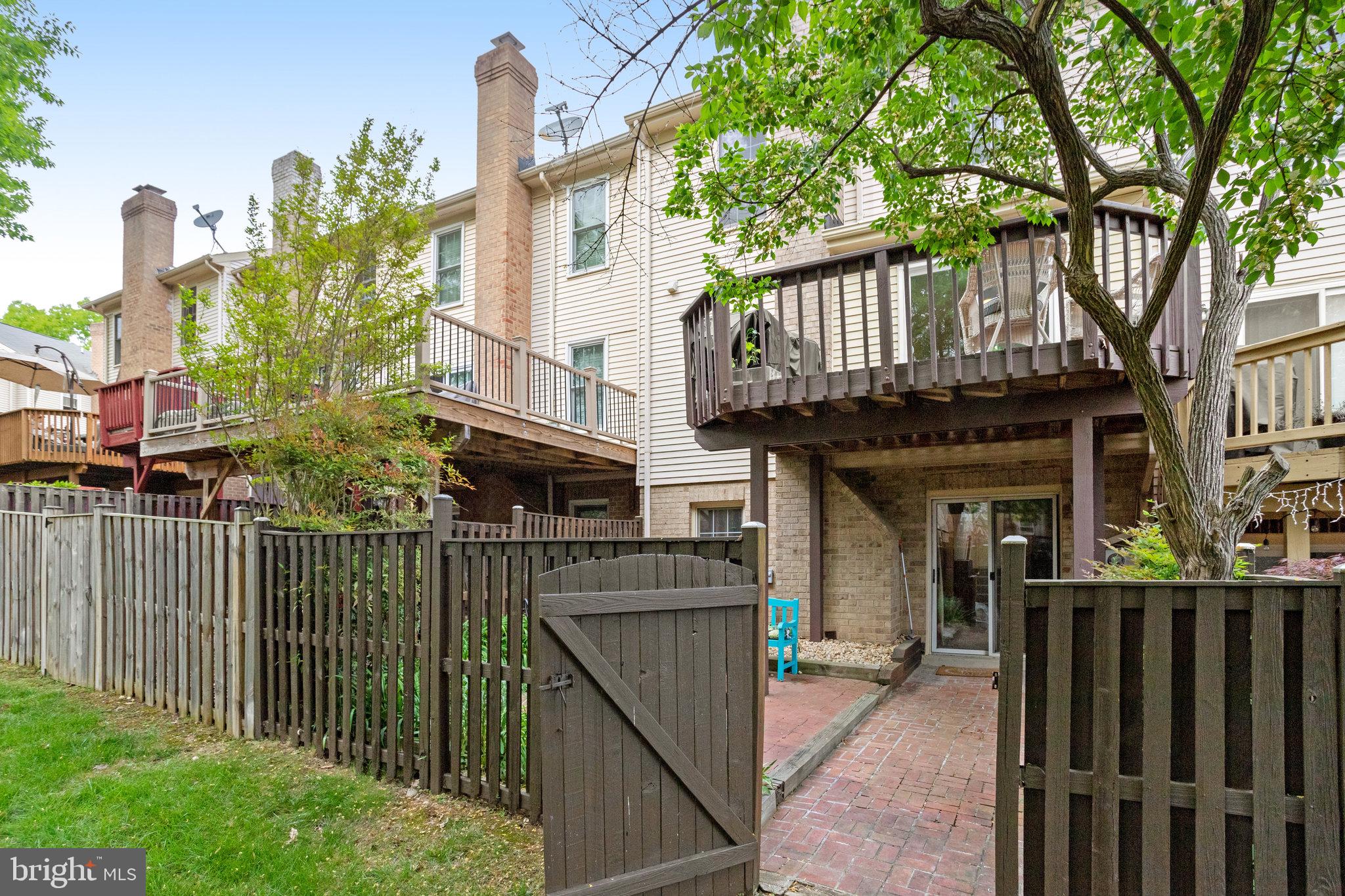 KINGSTOWNE - Residential Lease