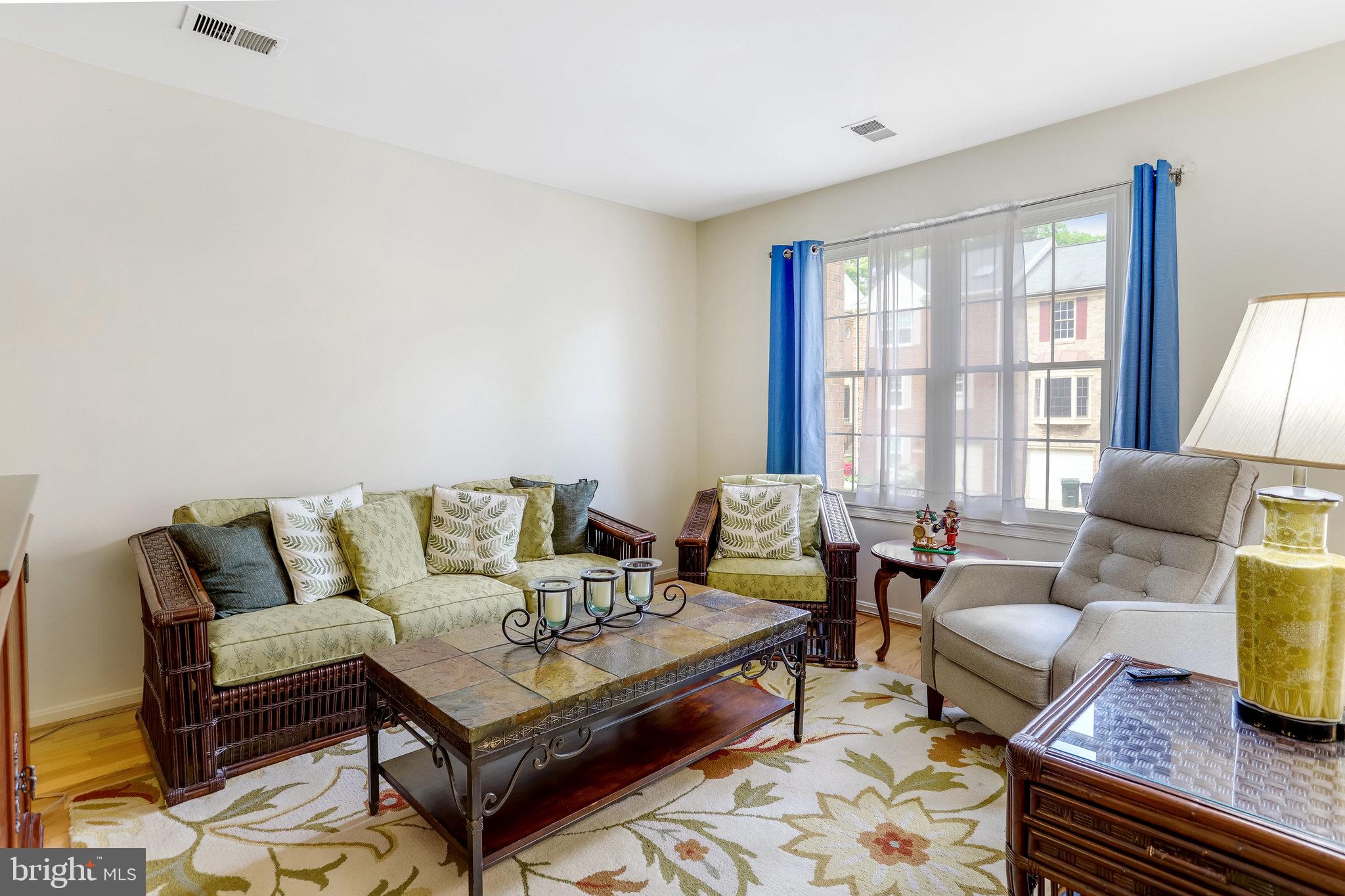 KINGSTOWNE - Residential Lease