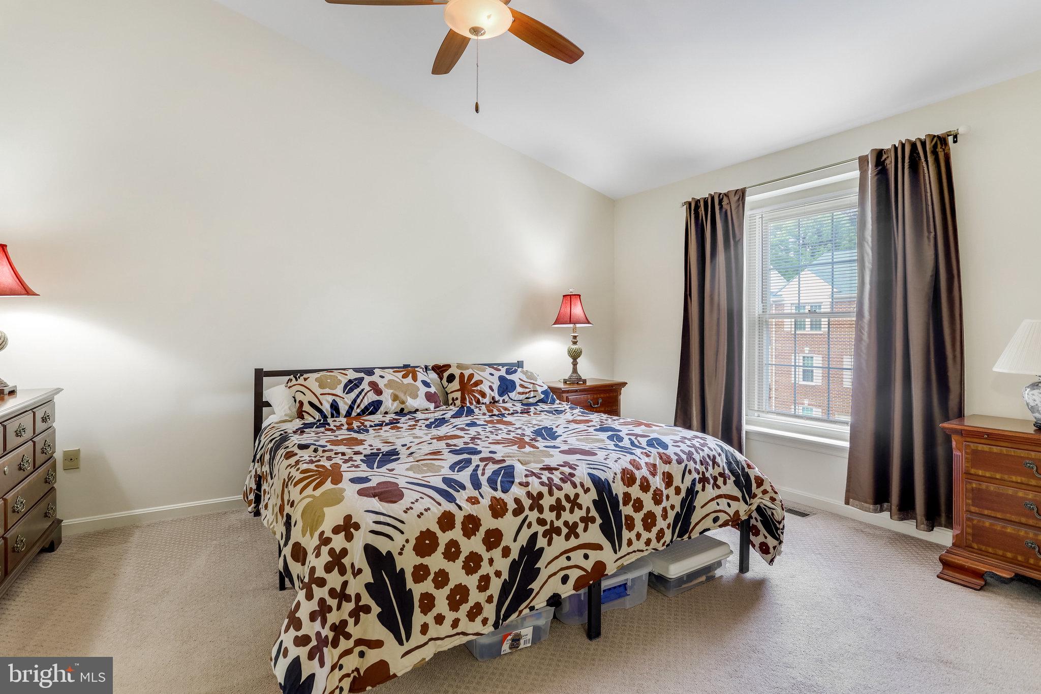 KINGSTOWNE - Residential Lease