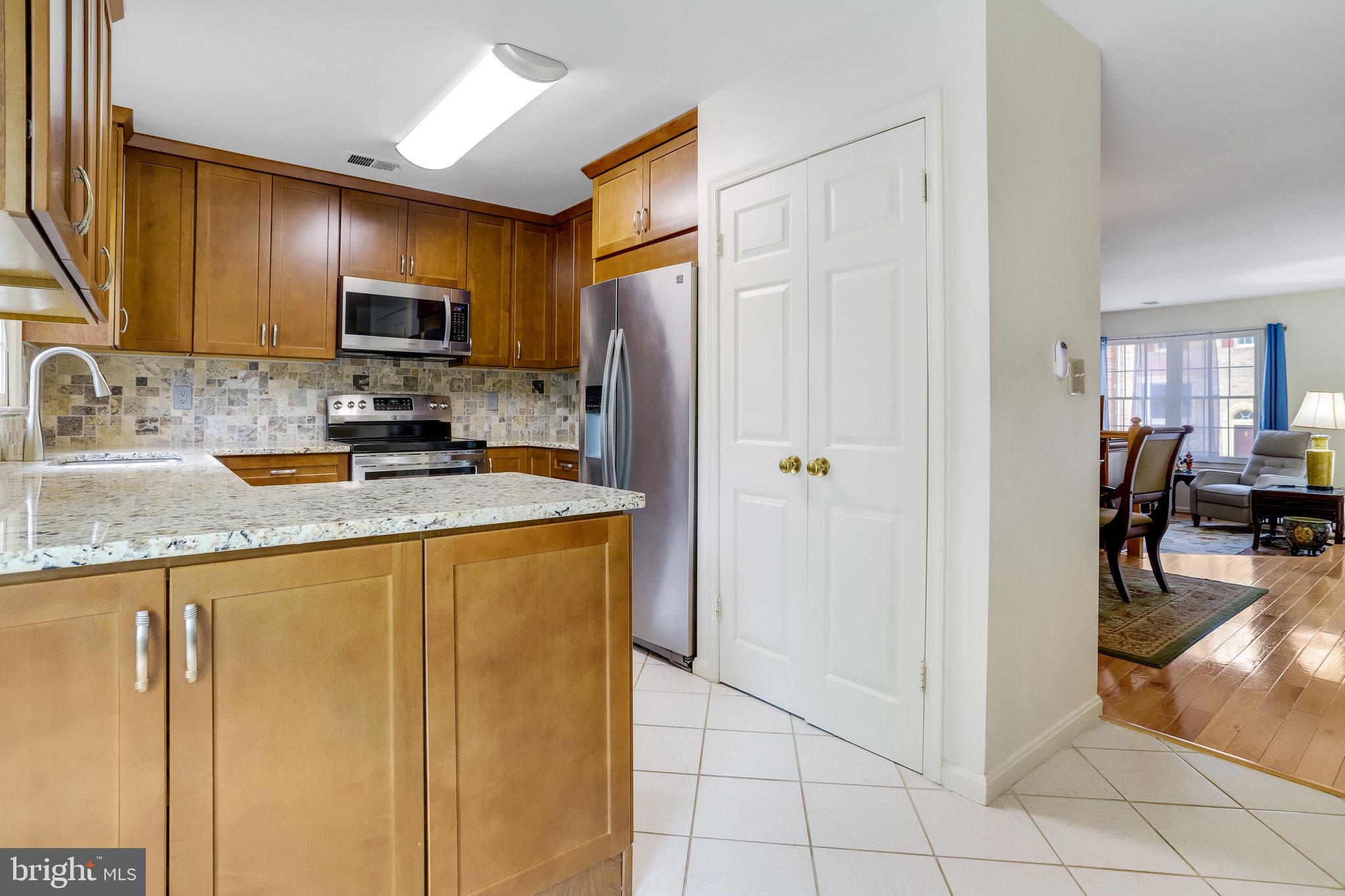 KINGSTOWNE - Residential Lease