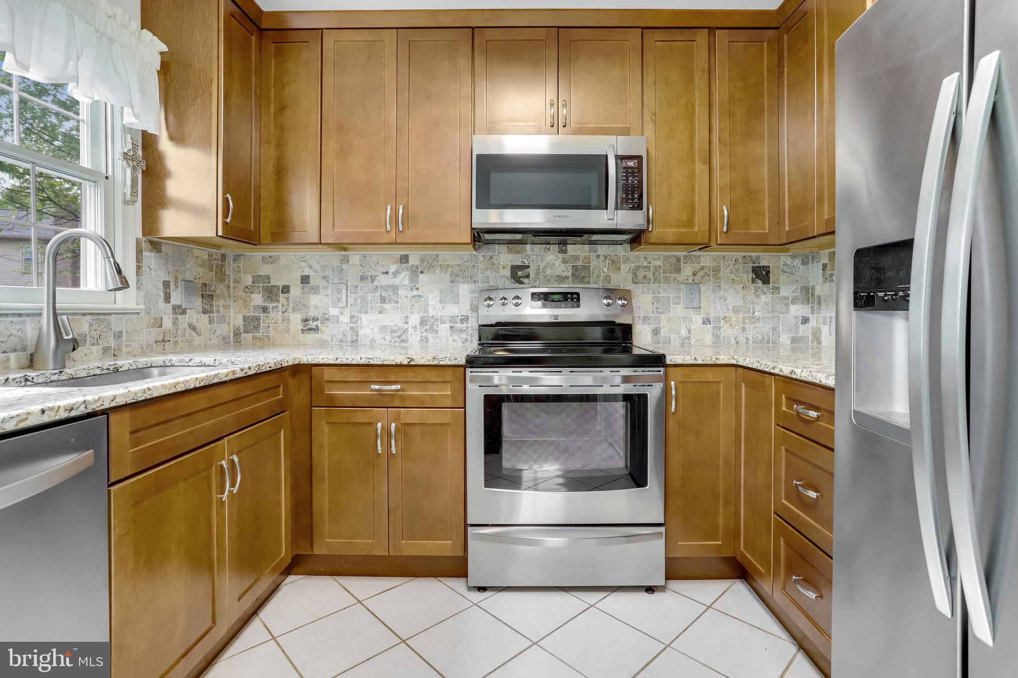 KINGSTOWNE - Residential Lease