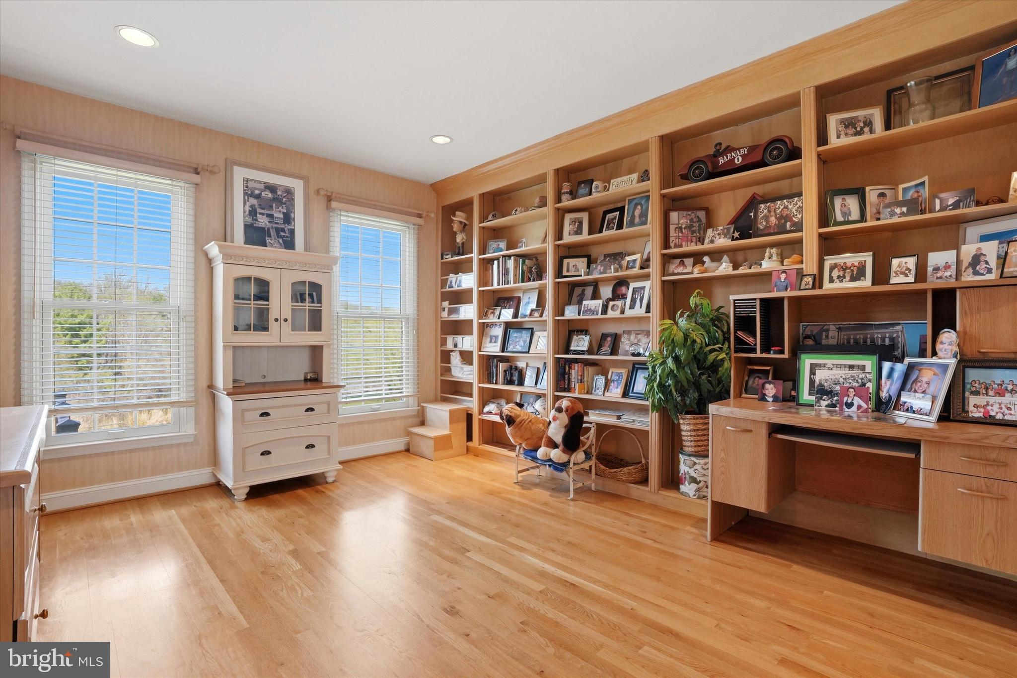 CEDAR GROVE FARM - Residential