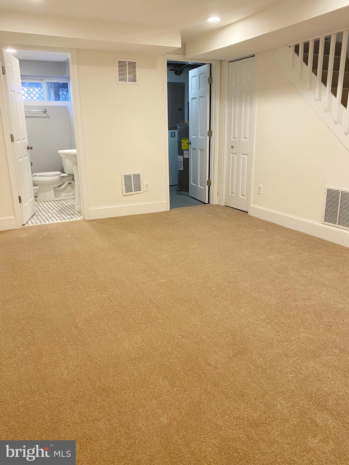 LYNHAVEN - Residential Lease