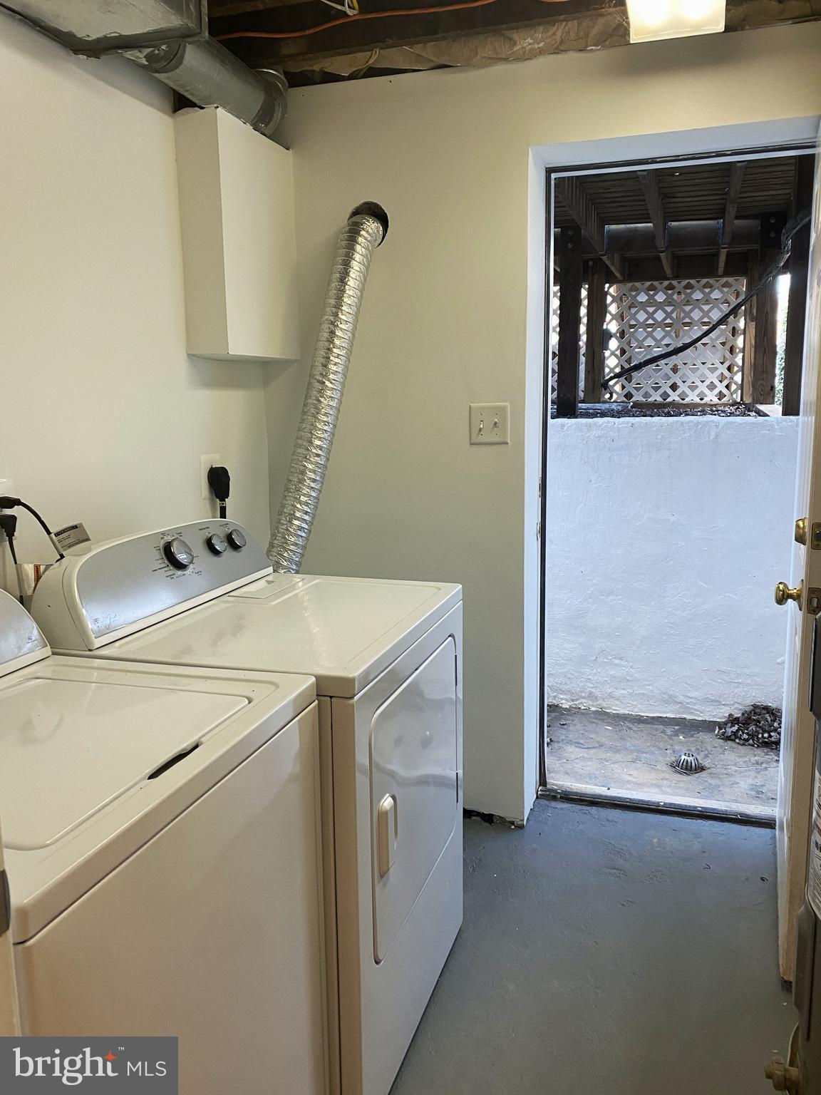 LYNHAVEN - Residential Lease