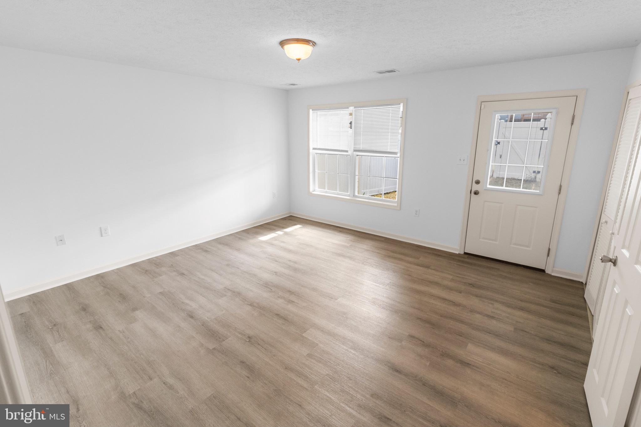 KENSINGTON TERRACE - Residential