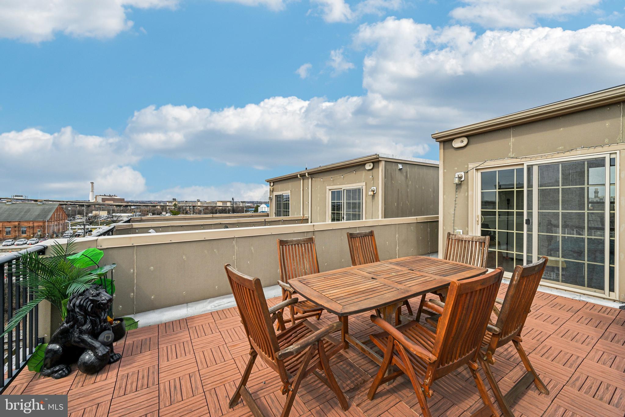 SOUTH BALTIMORE - Residential