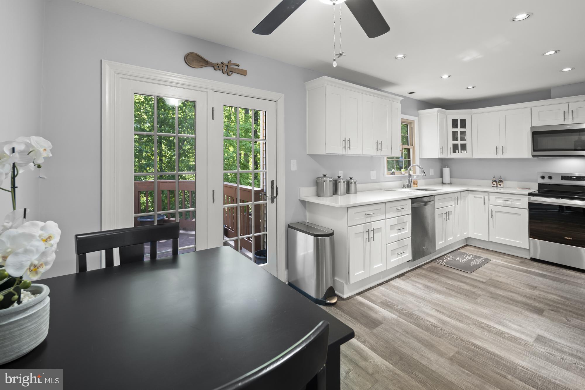 9053 ARMENDOWN DRIVE