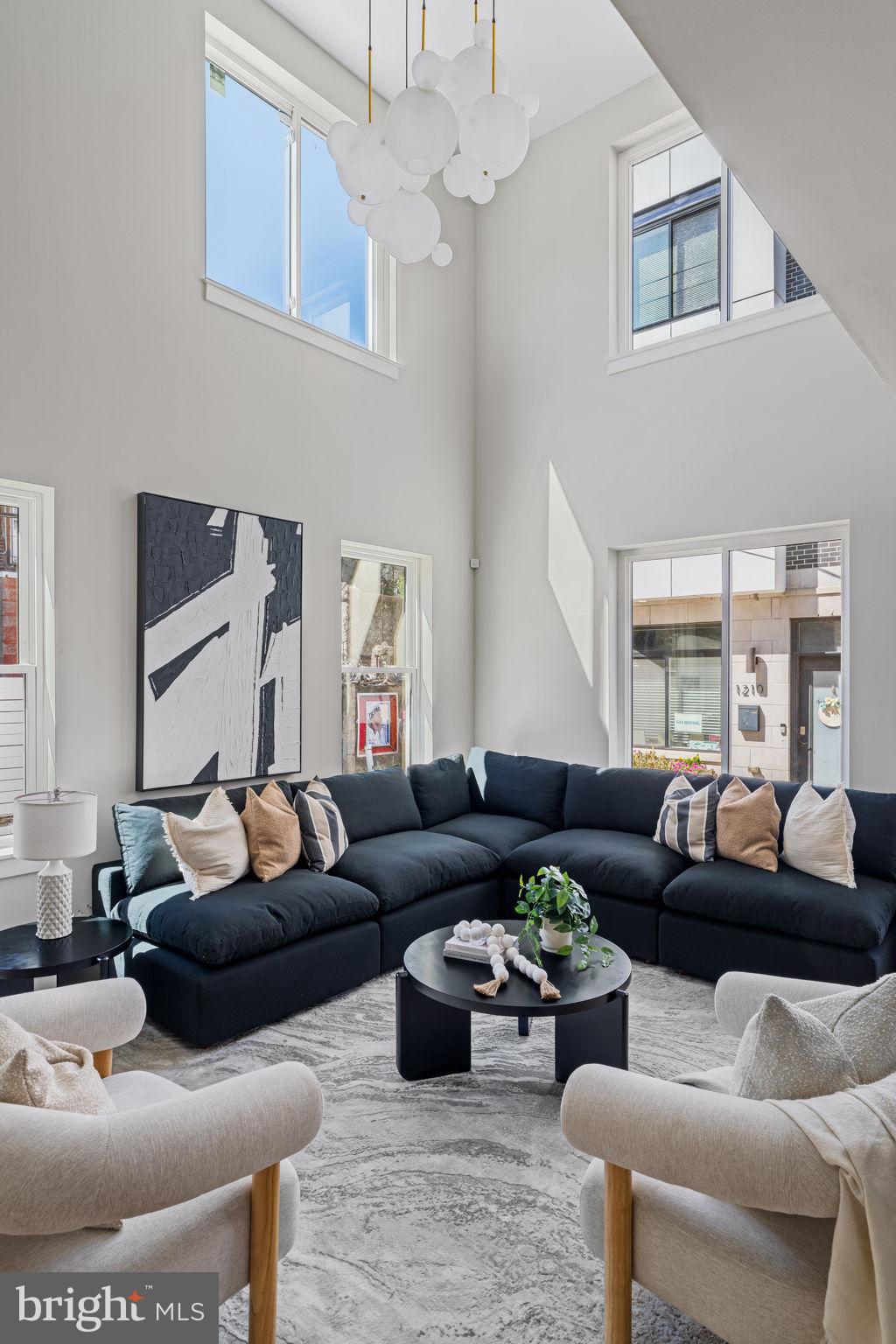 2721 W. FLORA STREET