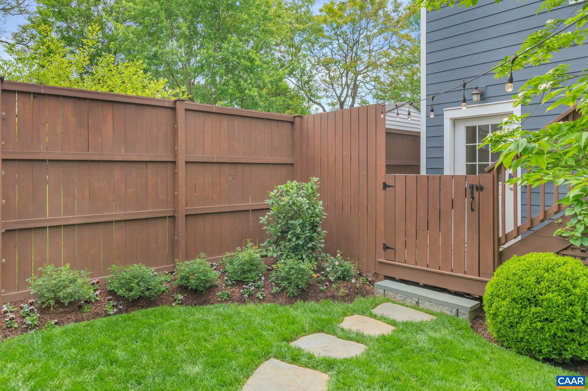 BELMONT - Residential