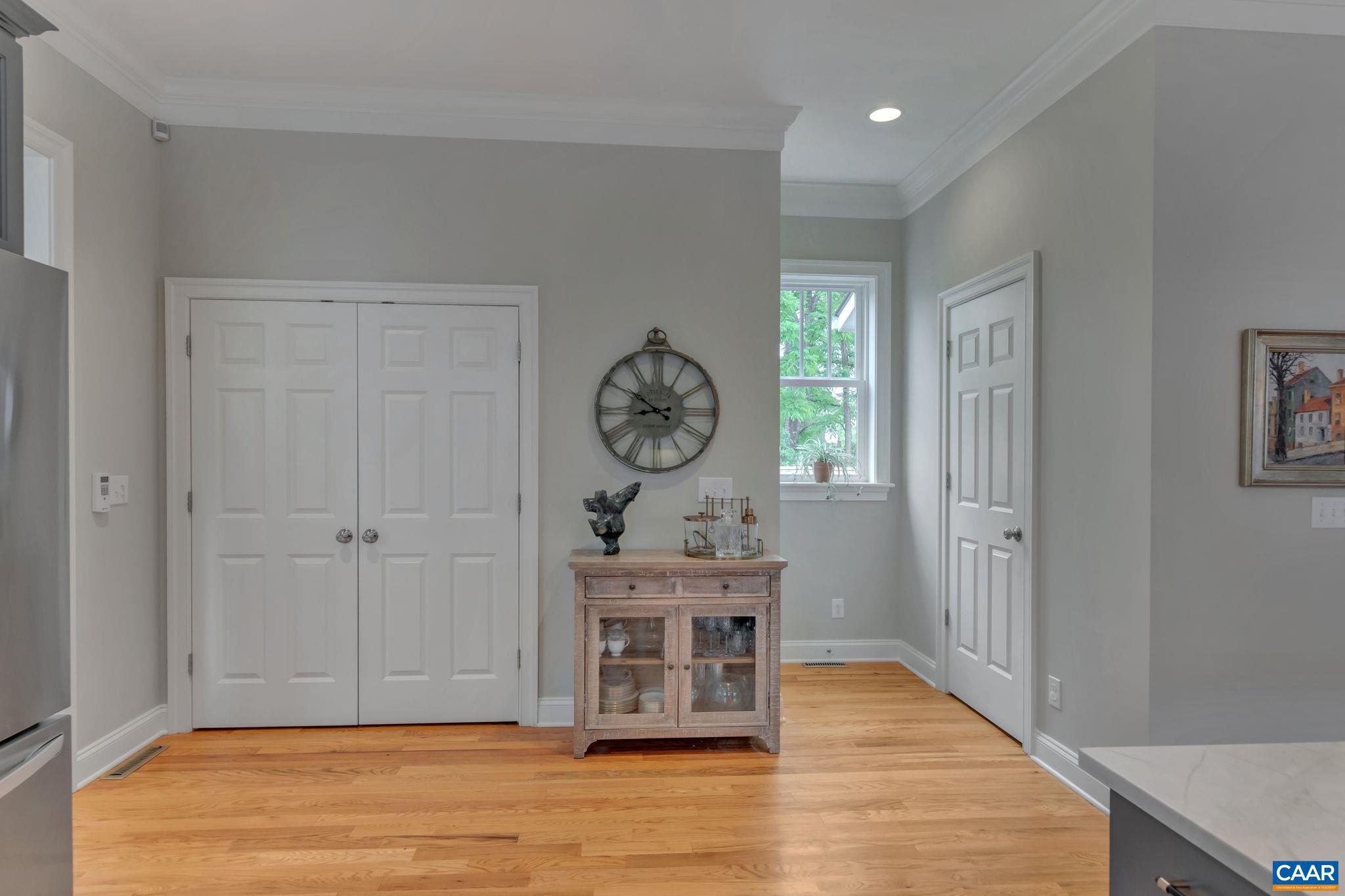 BELMONT - Residential