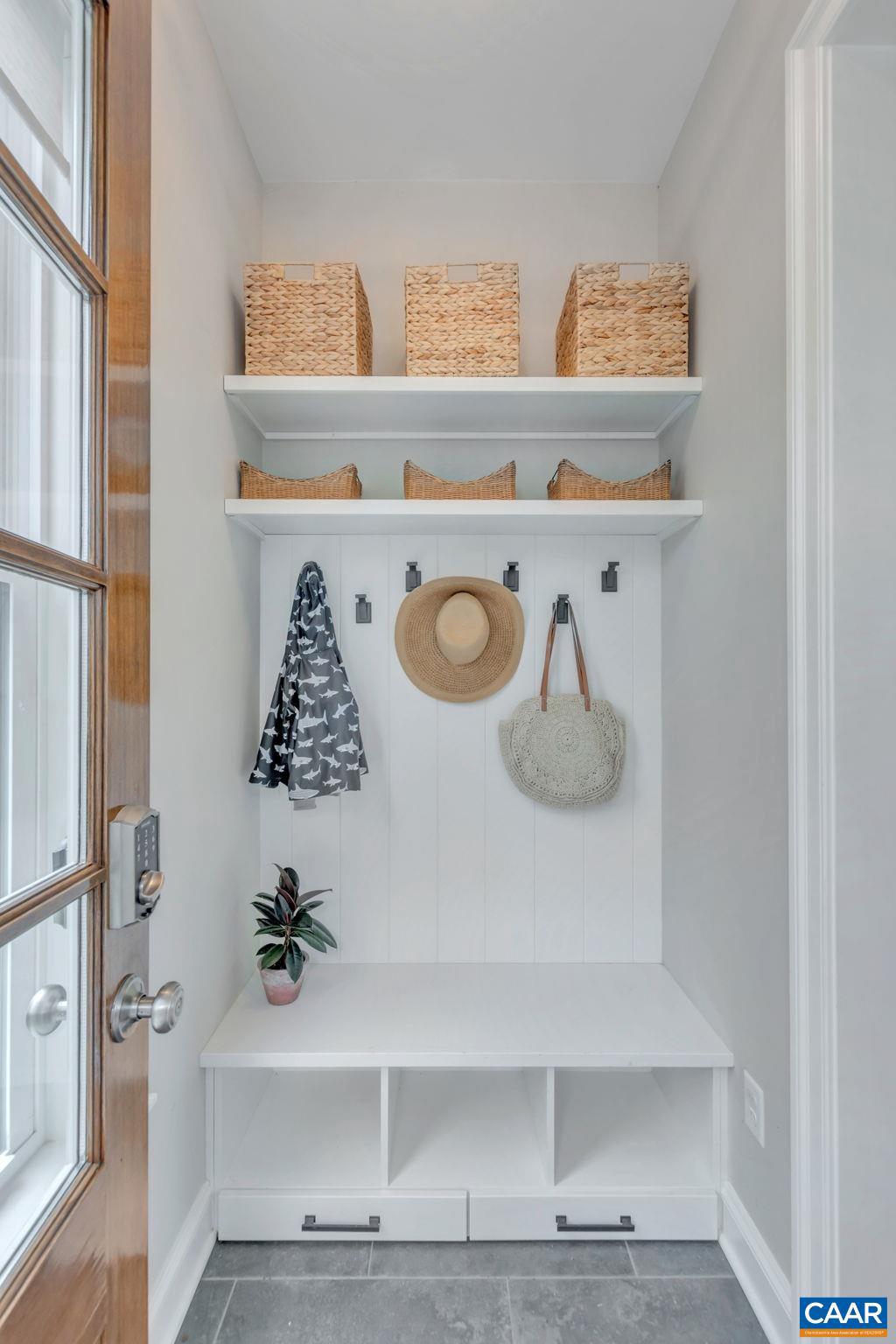 BELMONT - Residential