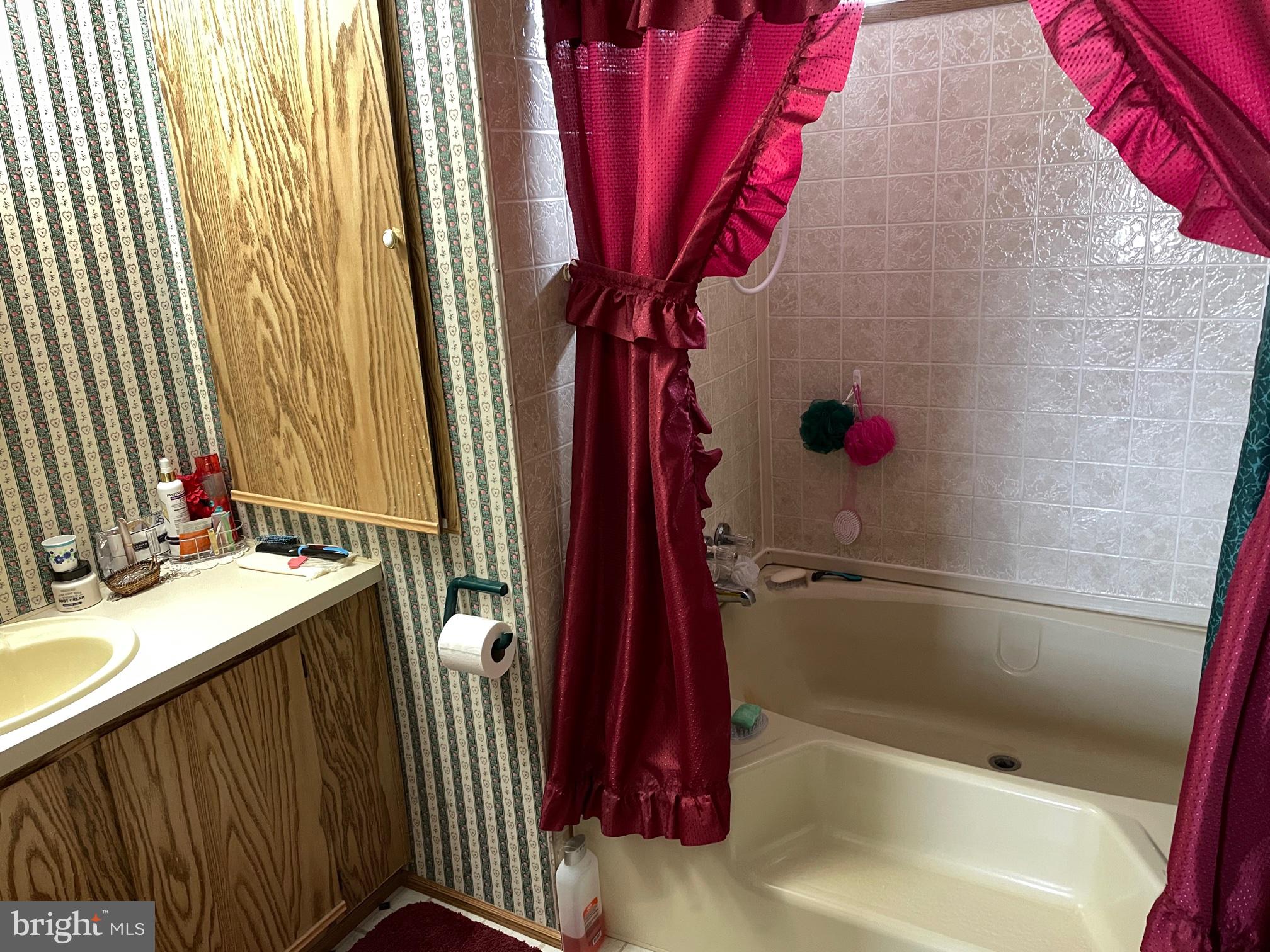NEWBERRY ESTATES MHP - Residential