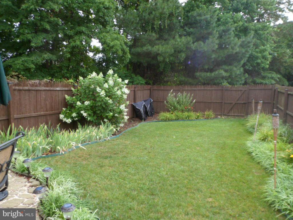 PICKETTS HARBOR - Residential Lease