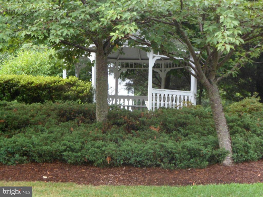 PICKETTS HARBOR - Residential Lease