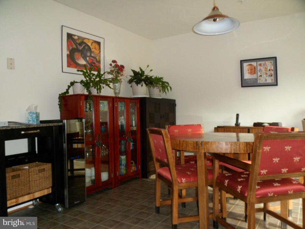 PICKETTS HARBOR - Residential Lease