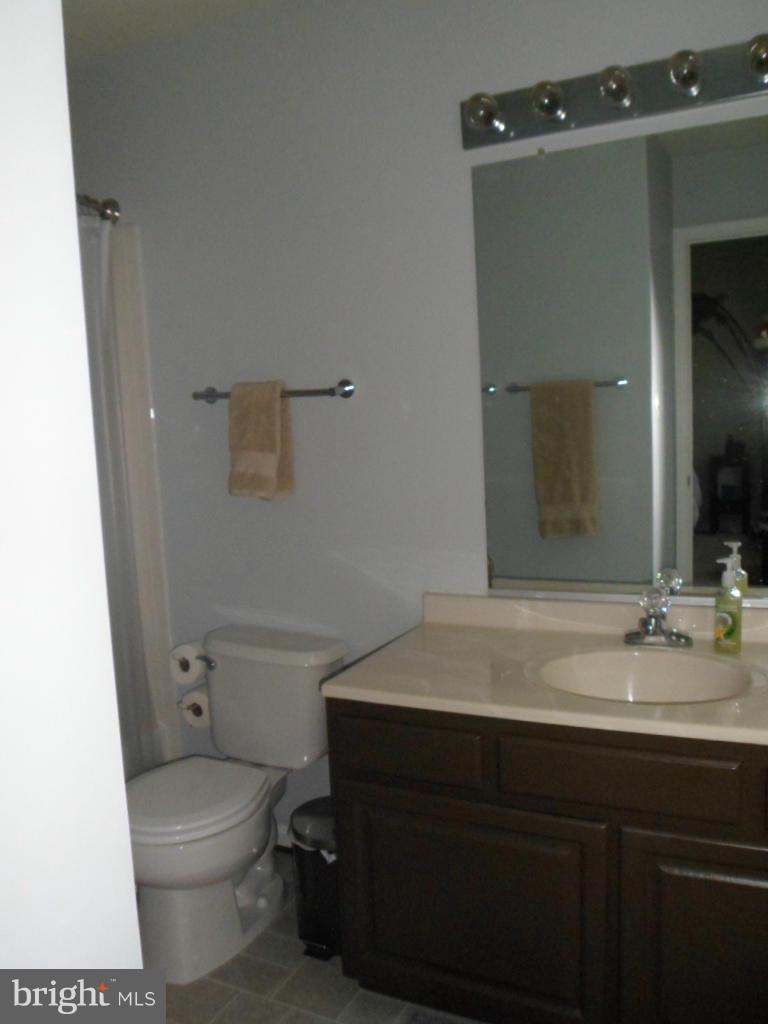 PICKETTS HARBOR - Residential Lease