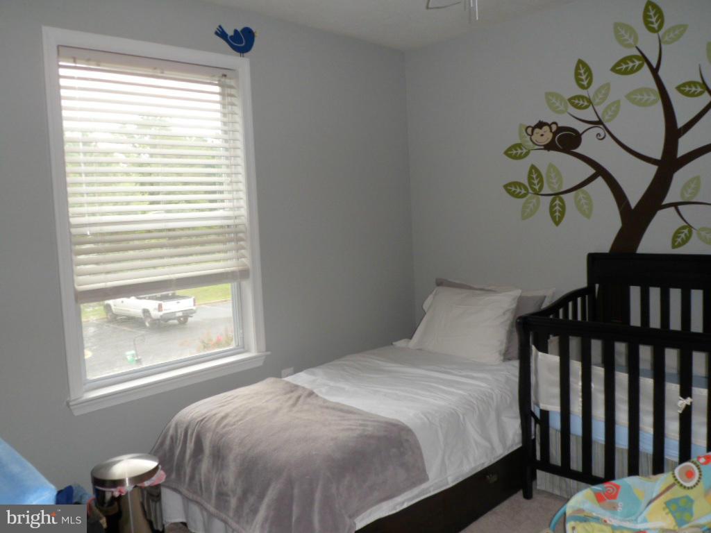 PICKETTS HARBOR - Residential Lease