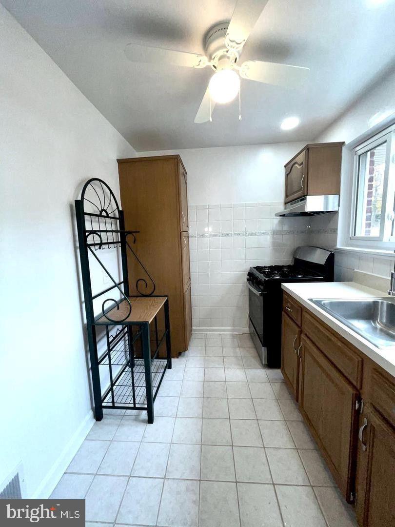 GLASSMANOR - Residential