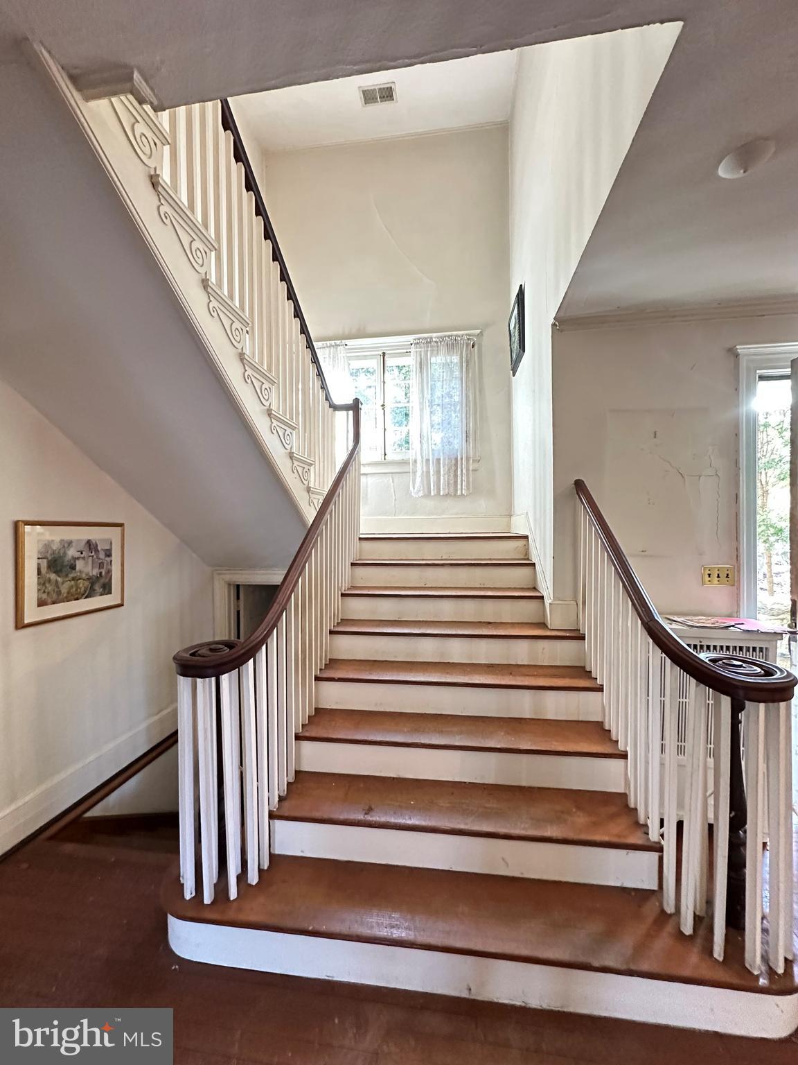 ROLAND PARK - Residential