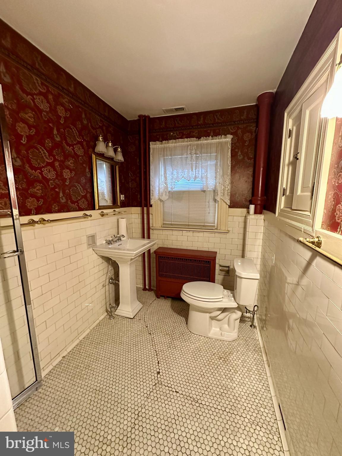 ROLAND PARK - Residential