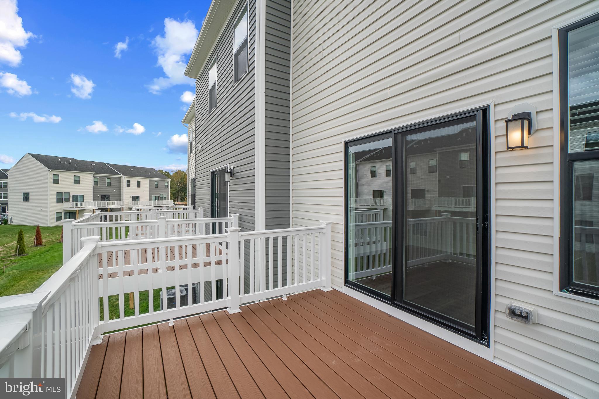 PINEGROVE - Residential