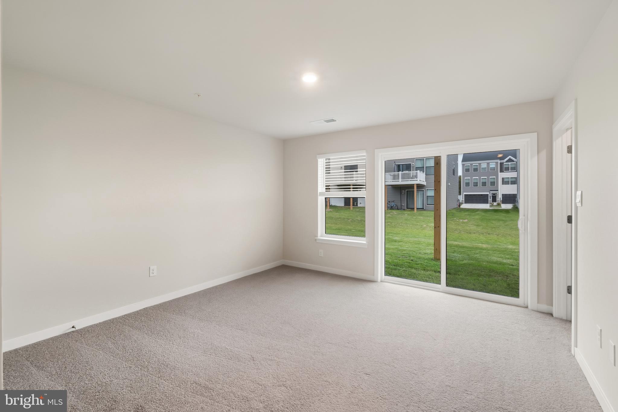 PINEGROVE - Residential