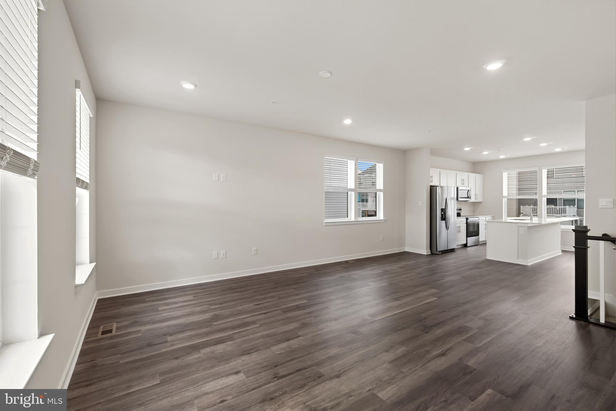 PINEGROVE - Residential