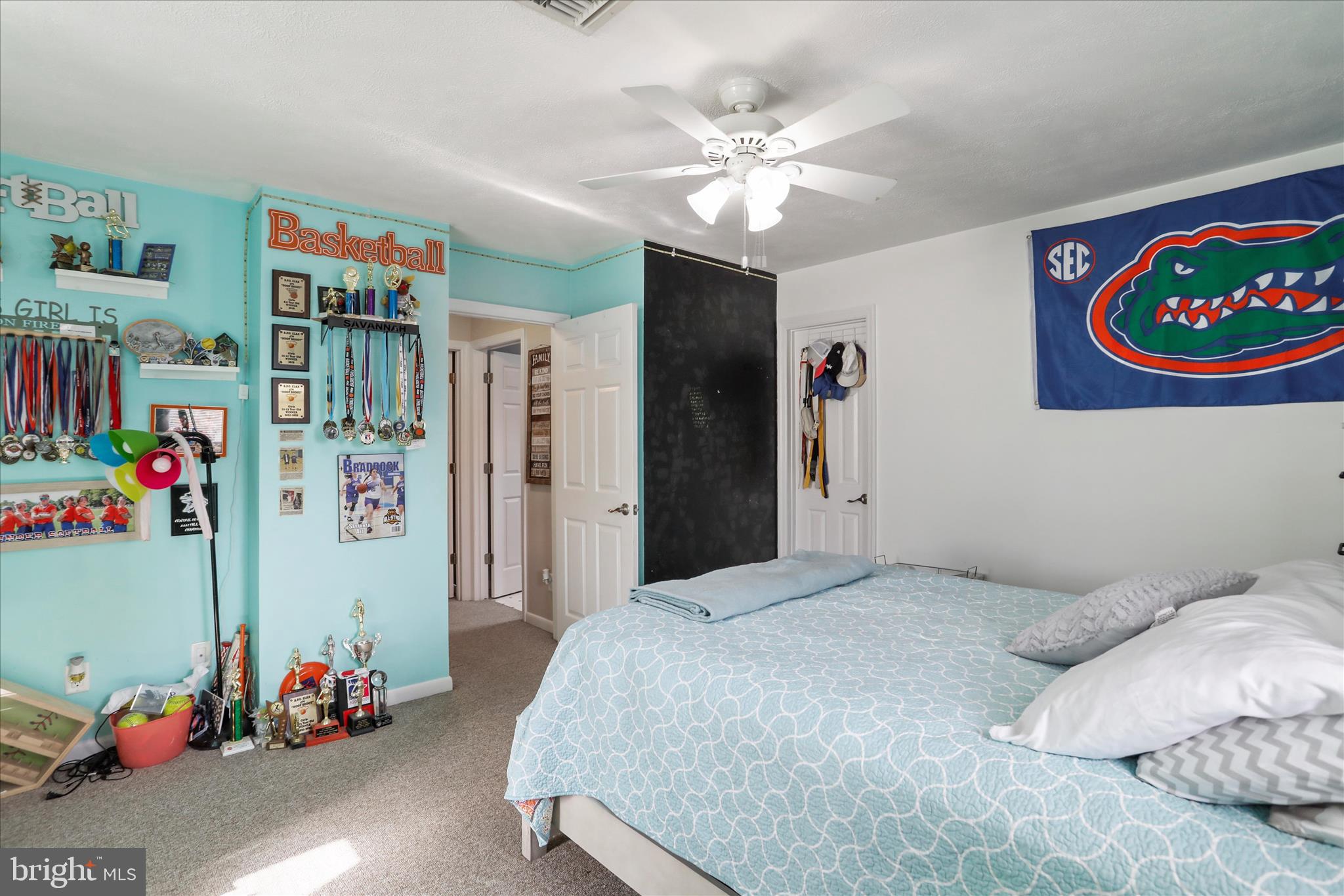 CRESAPTOWN - Residential