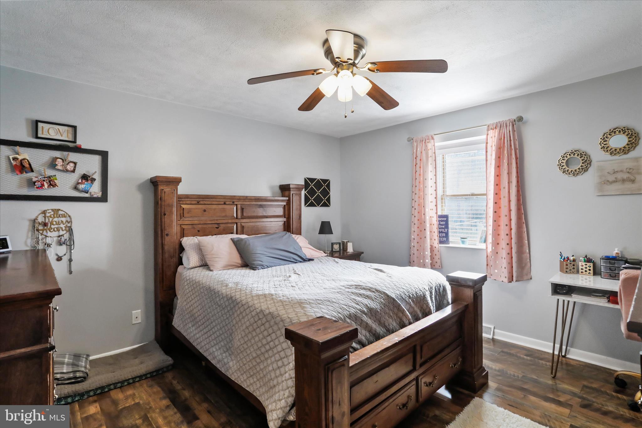 CRESAPTOWN - Residential