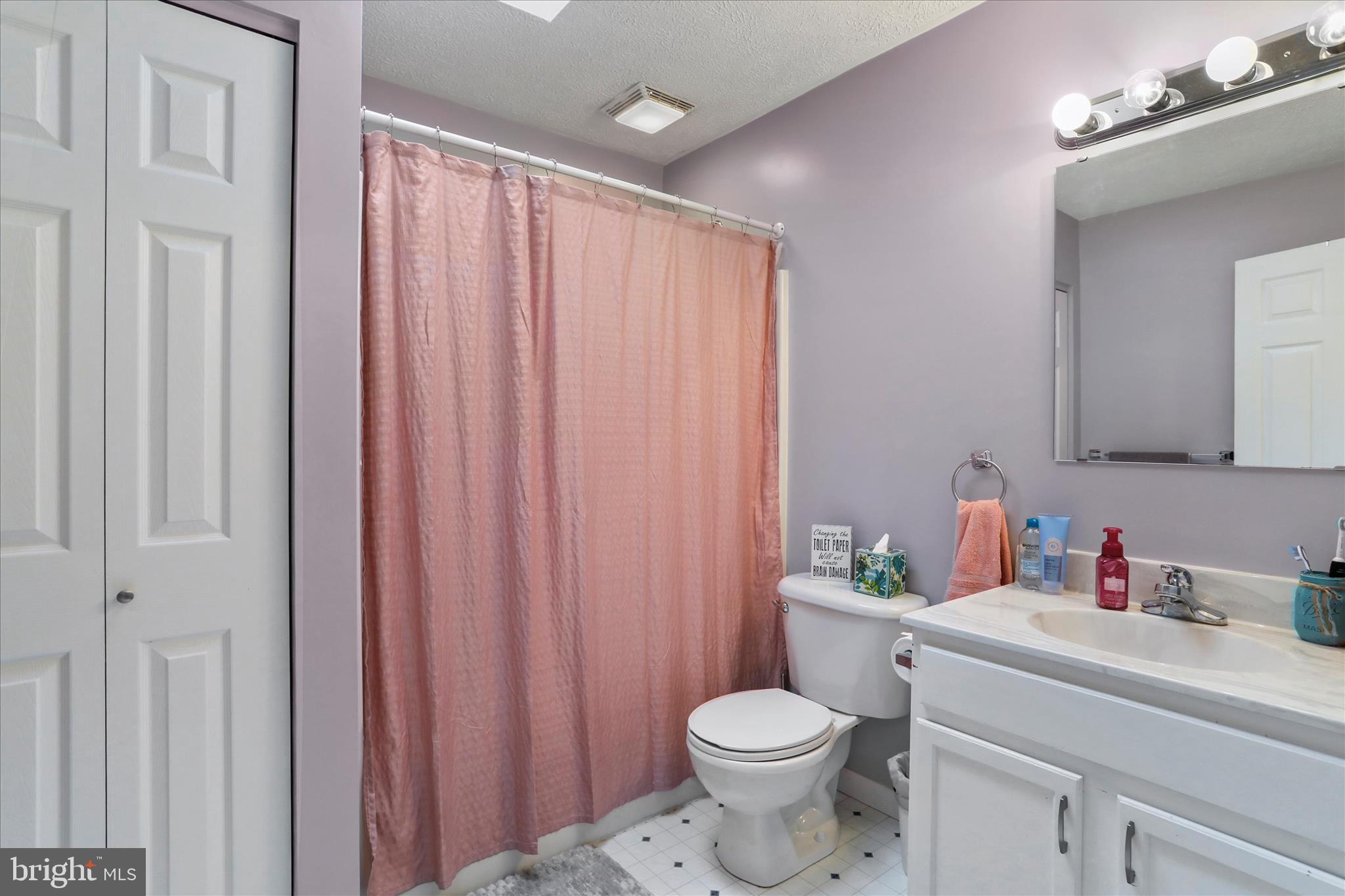 CRESAPTOWN - Residential