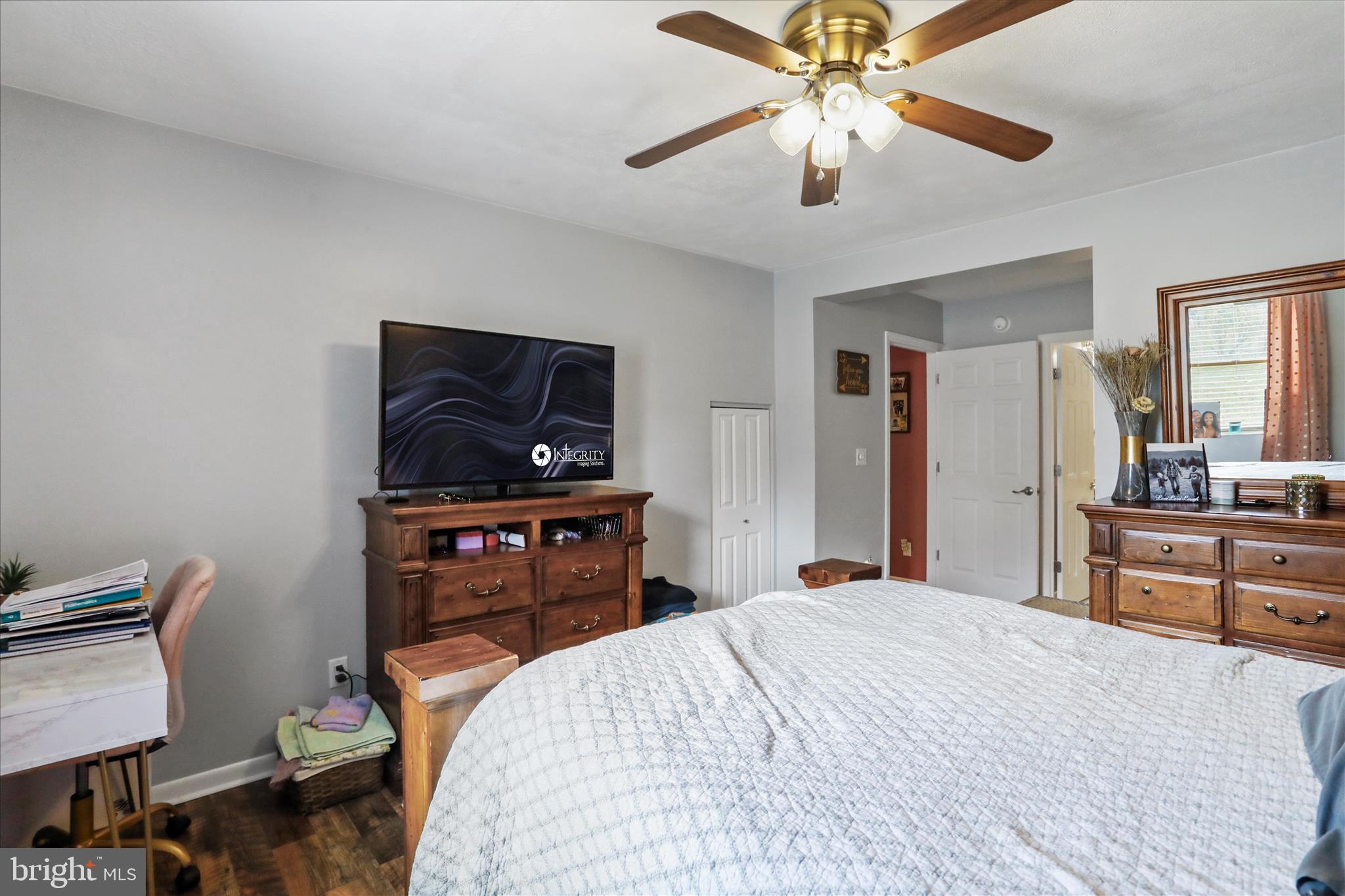 CRESAPTOWN - Residential